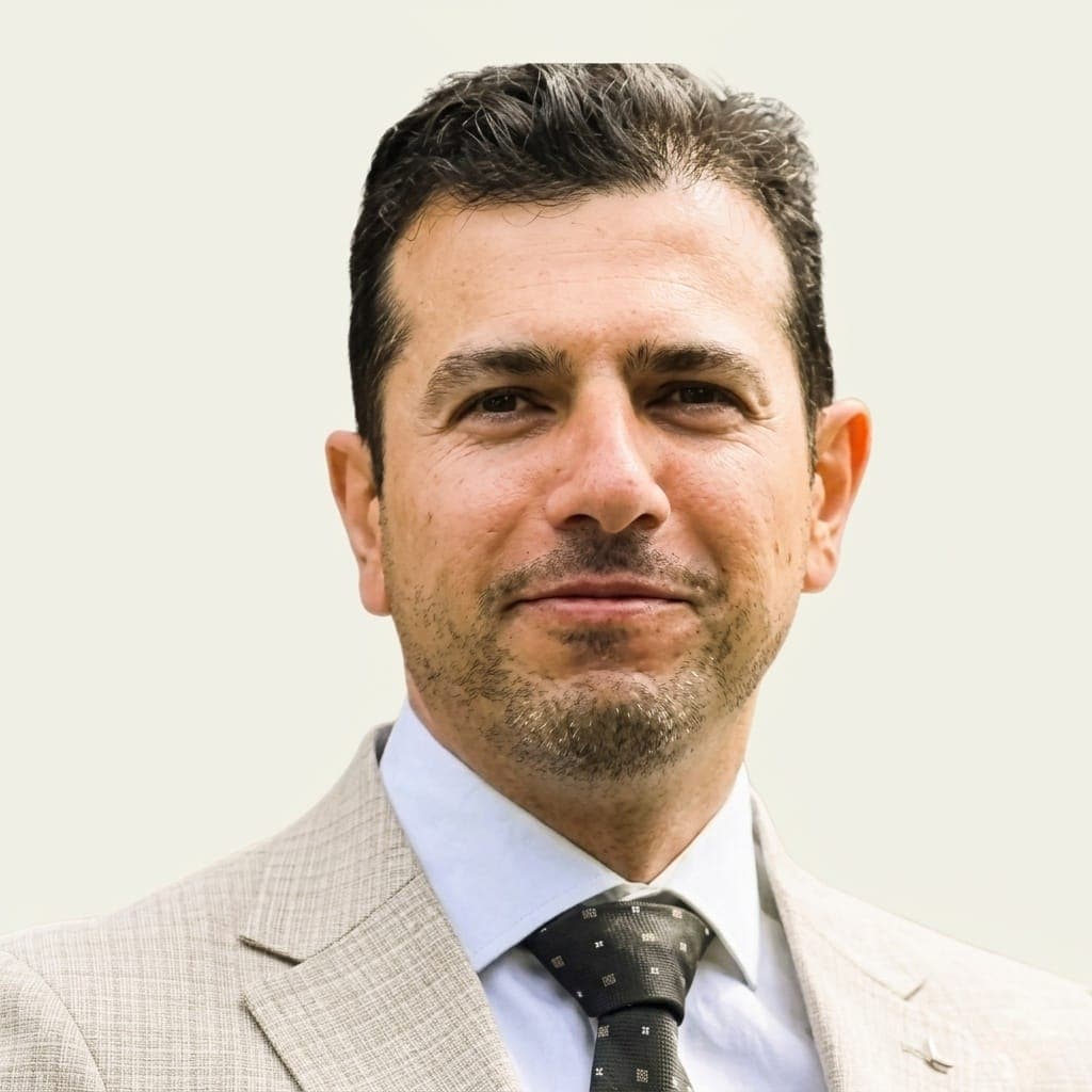 Mehrdad Bahari.